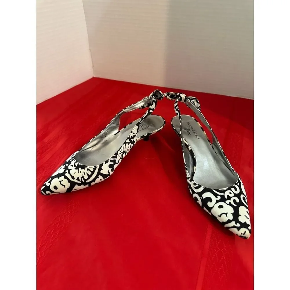 Anne Klein Iflex Black/White Floral Slingback Kitten Heel Pumps w/Bows